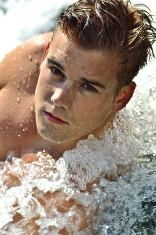 model-denis-06